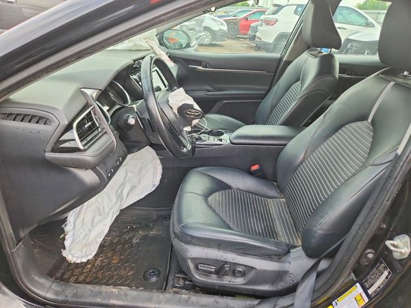 2020 TOYOTA CAMRY SE Hybrid
