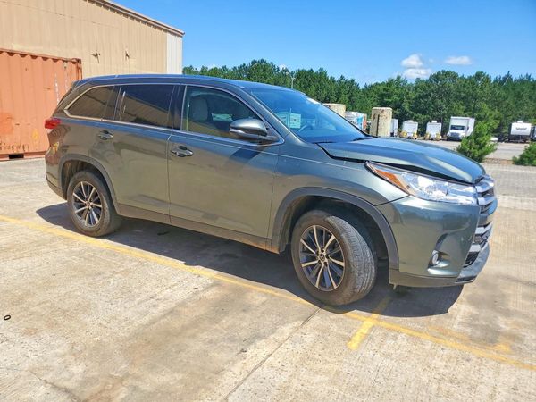 2019 TOYOTA HIGHLANDER SE/XLE