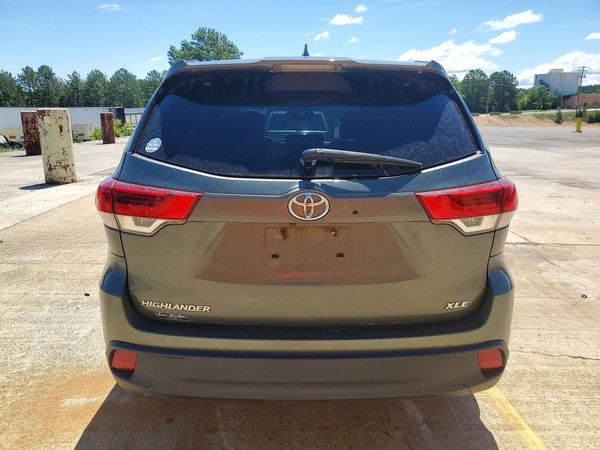2019 TOYOTA HIGHLANDER SE/XLE