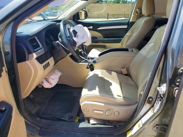 2019 TOYOTA HIGHLANDER SE/XLE