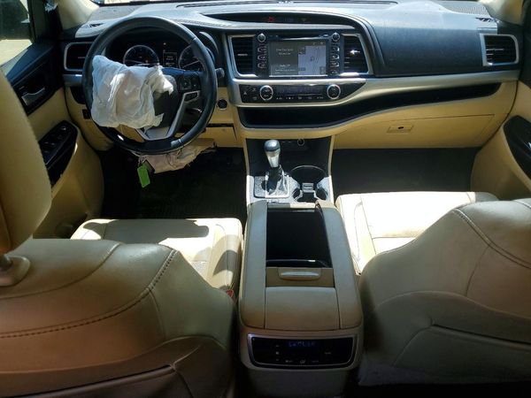 2019 TOYOTA HIGHLANDER SE/XLE
