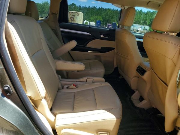 2019 TOYOTA HIGHLANDER SE/XLE
