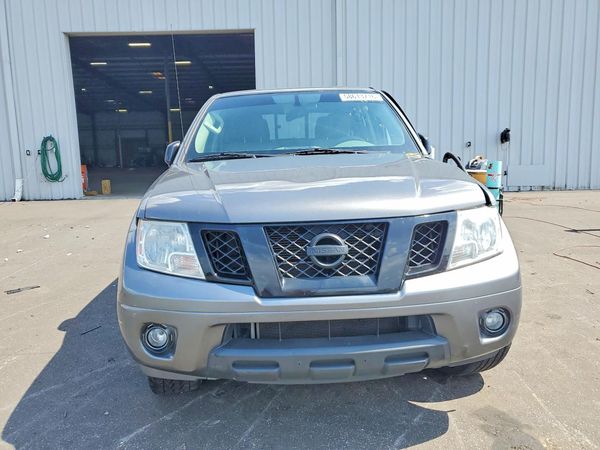 2020 NISSAN FRONTIER