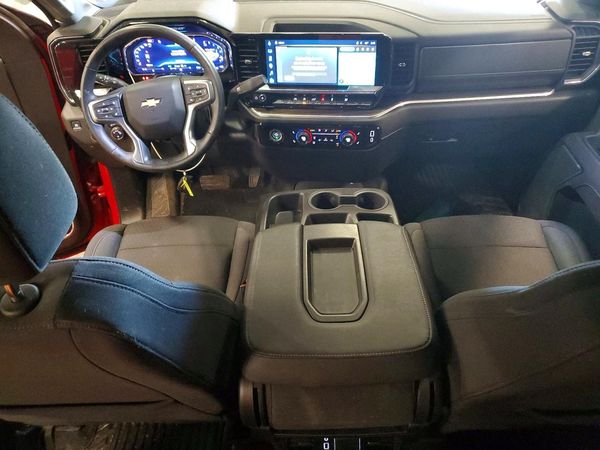2024 CHEVROLET SILVERADO LT-L