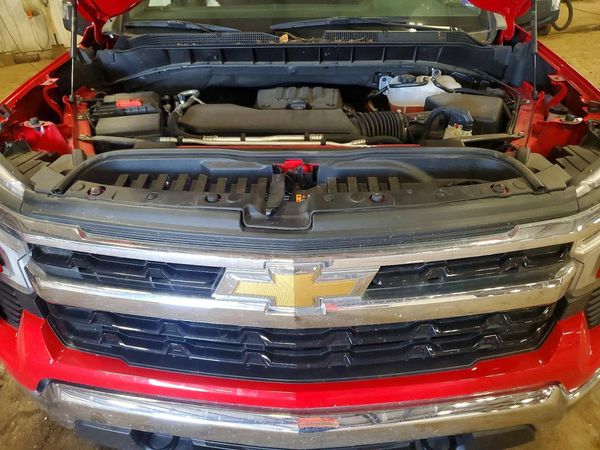 2024 CHEVROLET SILVERADO LT-L