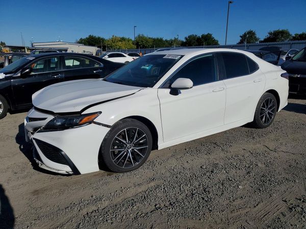 2021 TOYOTA CAMRY