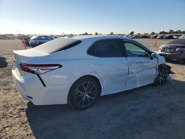 2021 TOYOTA CAMRY