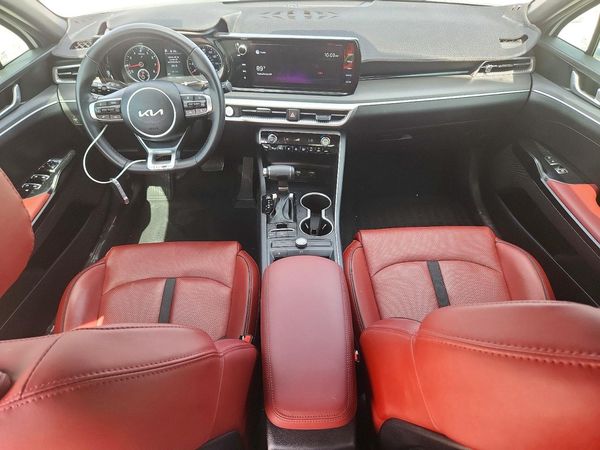 2022 KIA K5 GT-Line