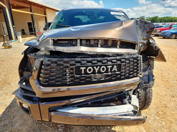2020 TOYOTA TUNDRA Platinum Grade