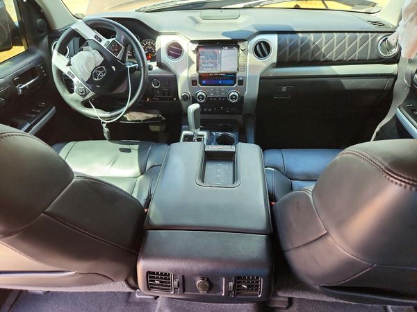 2020 TOYOTA TUNDRA Platinum Grade