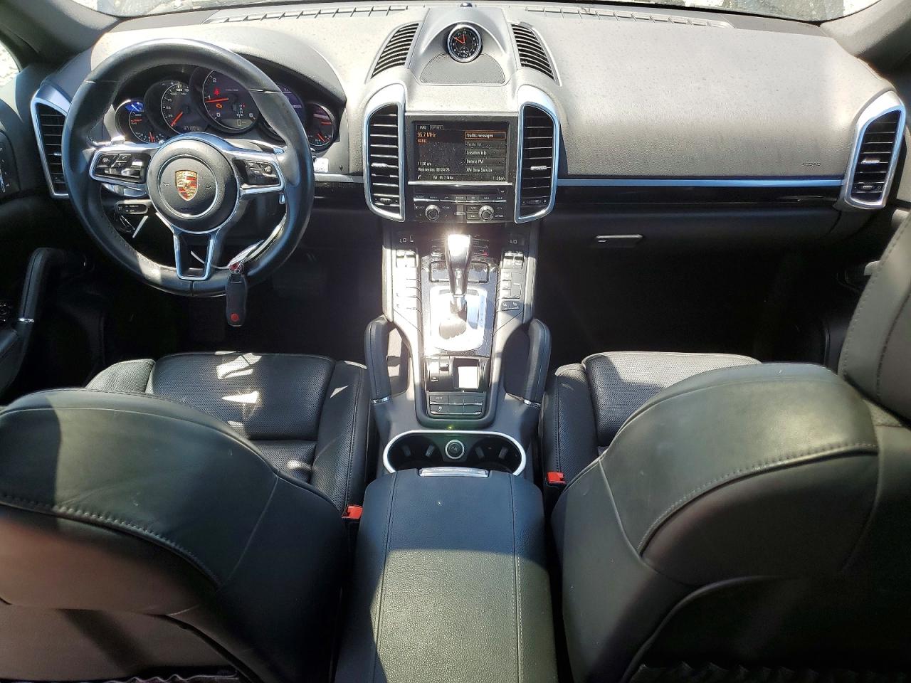 2015 PORSCHE CAYENNE