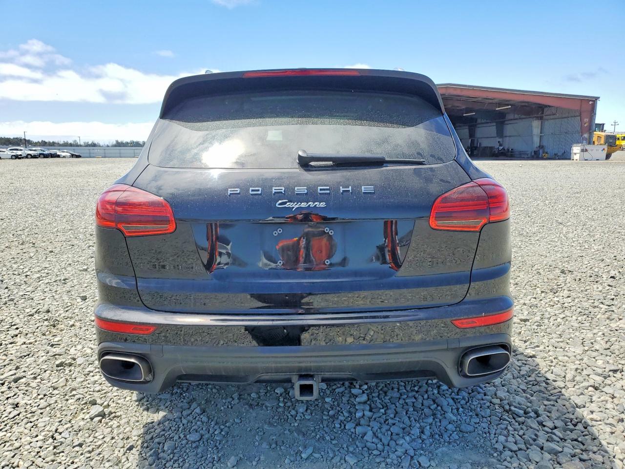 2015 PORSCHE CAYENNE