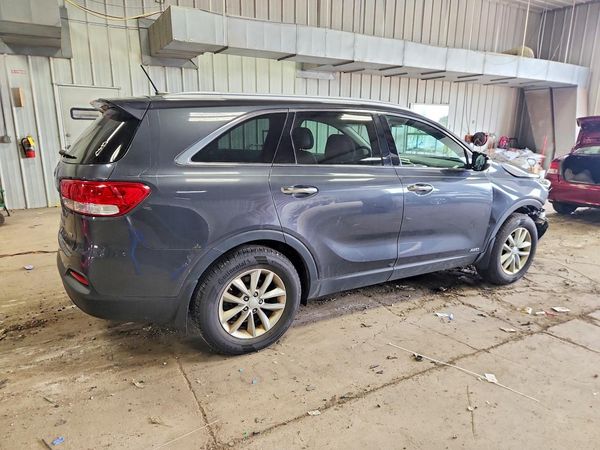2016 KIA SORENTO L / LX