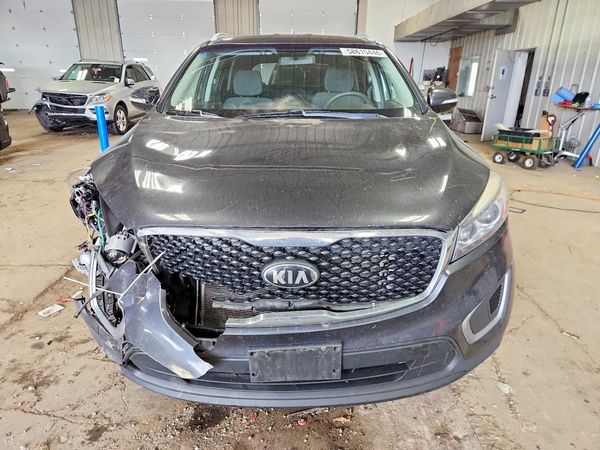 2016 KIA SORENTO L / LX