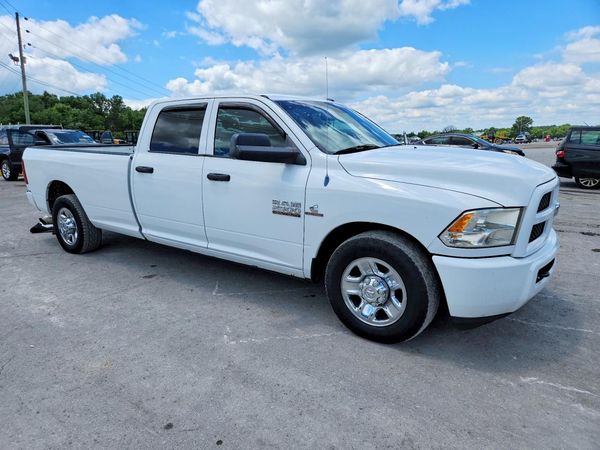2013 RAM 2500 ST CREW CAB 4X2