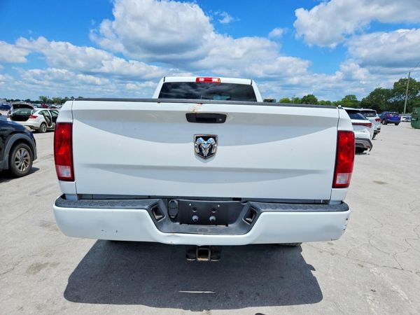 2013 RAM 2500 ST CREW CAB 4X2