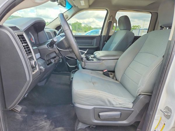 2013 RAM 2500 ST CREW CAB 4X2