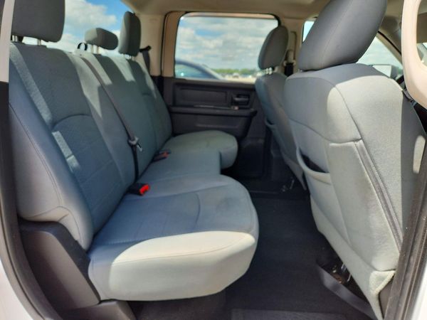 2013 RAM 2500 ST CREW CAB 4X2