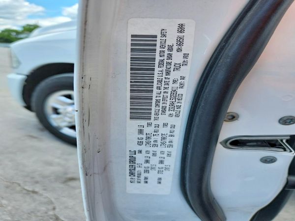 2013 RAM 2500 ST CREW CAB 4X2