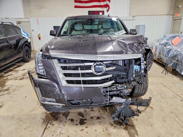 2015 CADILLAC ESCALADE Premium