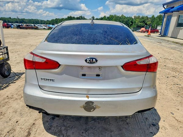 2015 KIA FORTE