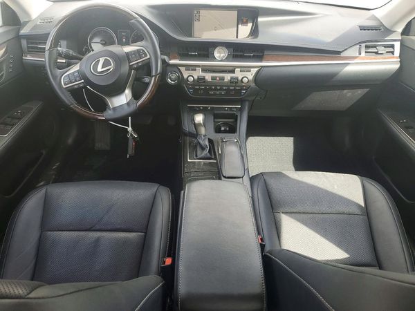 2018 LEXUS ES 350