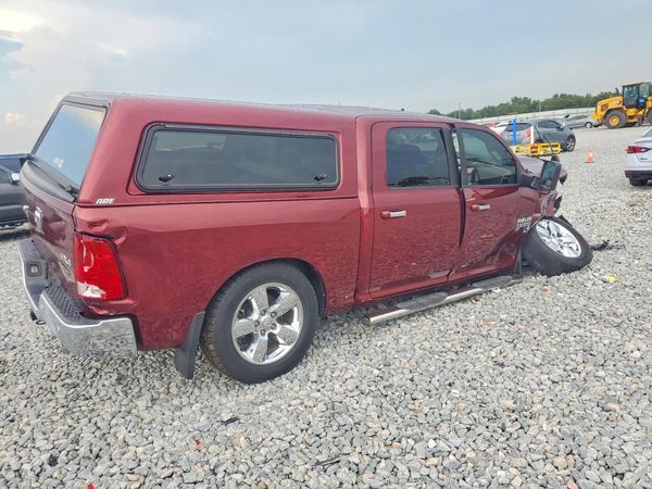 2016 RAM 1500 SLT
