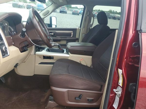 2016 RAM 1500 SLT
