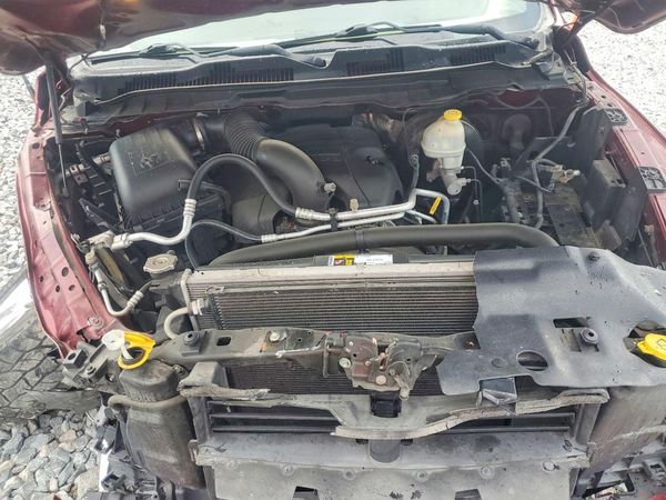2016 RAM 1500 SLT