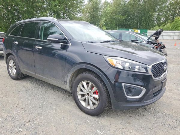 2016 KIA SORENTO L / LX