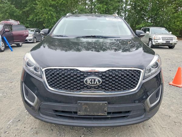 2016 KIA SORENTO L / LX