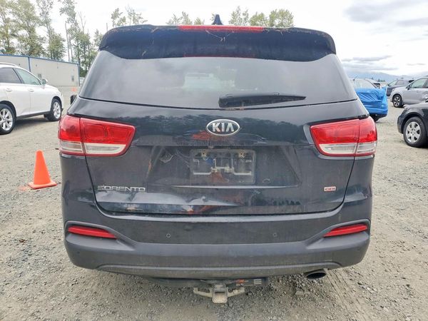 2016 KIA SORENTO L / LX