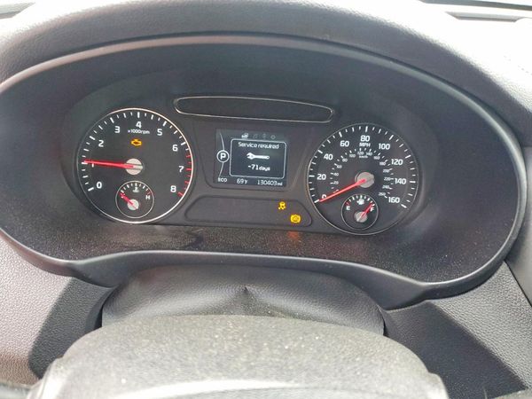 2016 KIA SORENTO L / LX