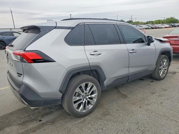 2022 TOYOTA RAV4 Limited
