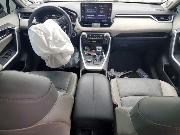 2022 TOYOTA RAV4 Limited
