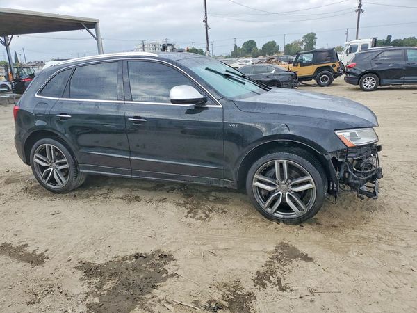 2016 AUDI SQ5 quattro Premium Plus