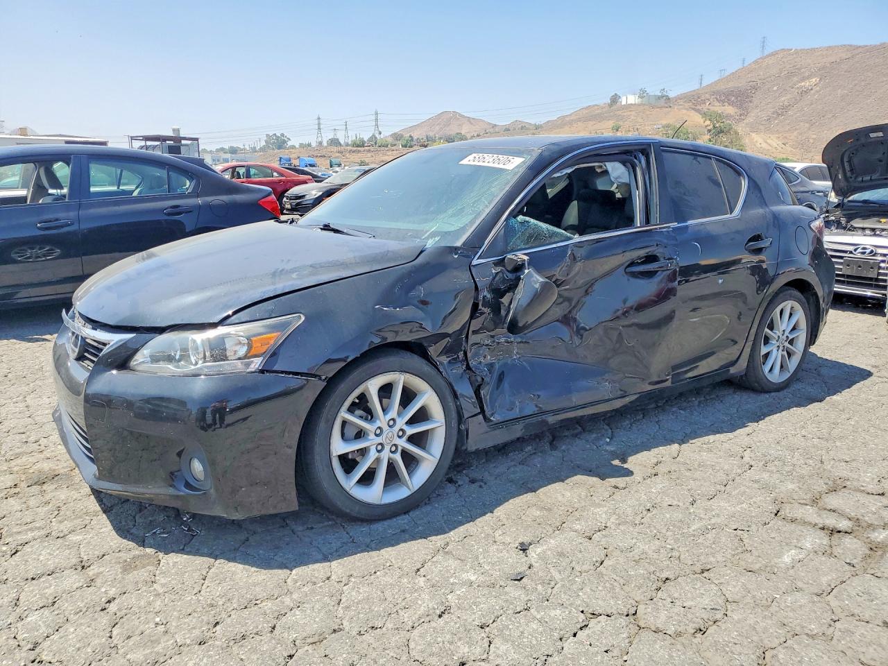 2013 LEXUS CT 200h
