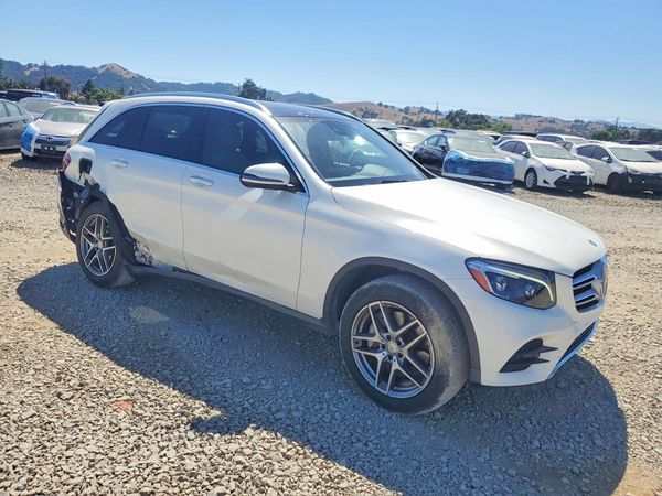 2017 MERCEDES-BENZ GLC GLC300 Base-4M