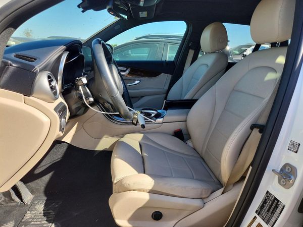 2017 MERCEDES-BENZ GLC GLC300 Base-4M