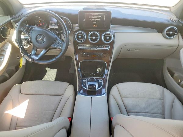 2017 MERCEDES-BENZ GLC GLC300 Base-4M