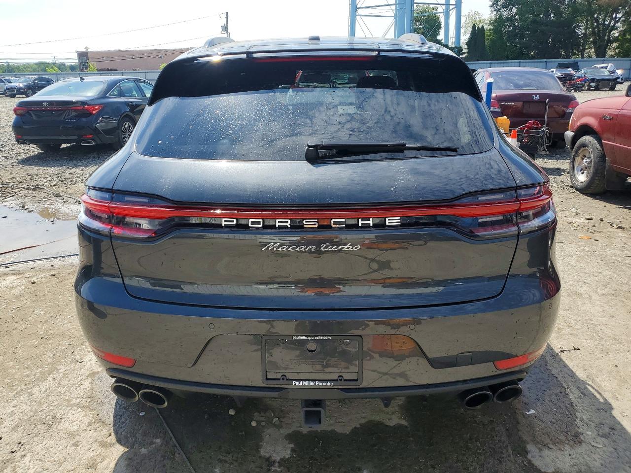 2021 PORSCHE MACAN Turbo