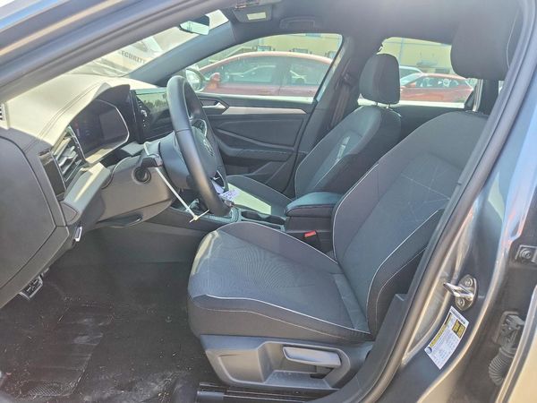 2025 VOLKSWAGEN JETTA Sport