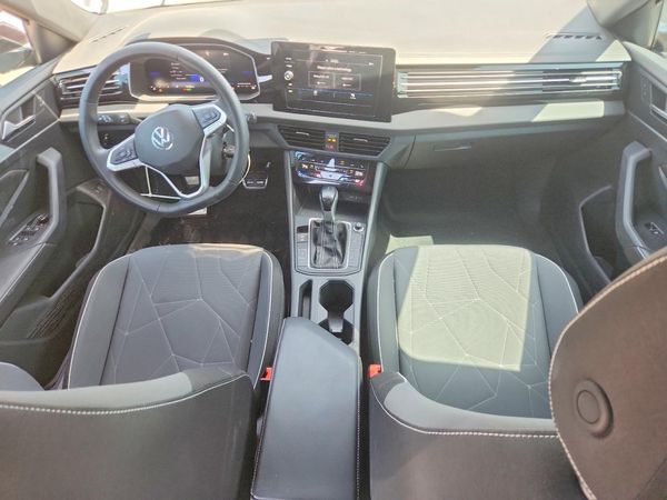2025 VOLKSWAGEN JETTA Sport