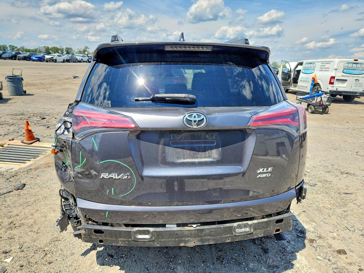 2018 TOYOTA RAV4 Adventure/XLE
