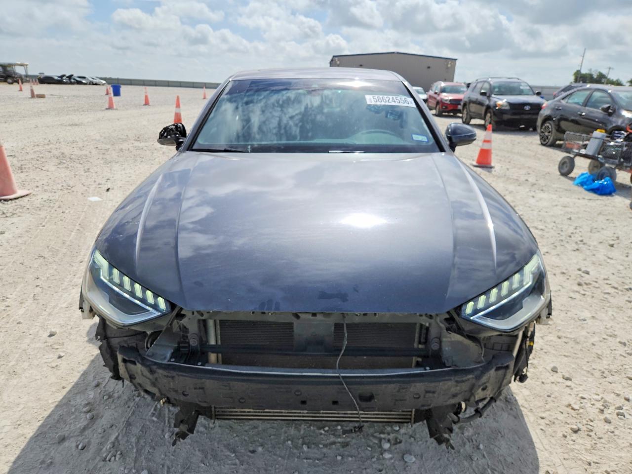 2022 AUDI A4