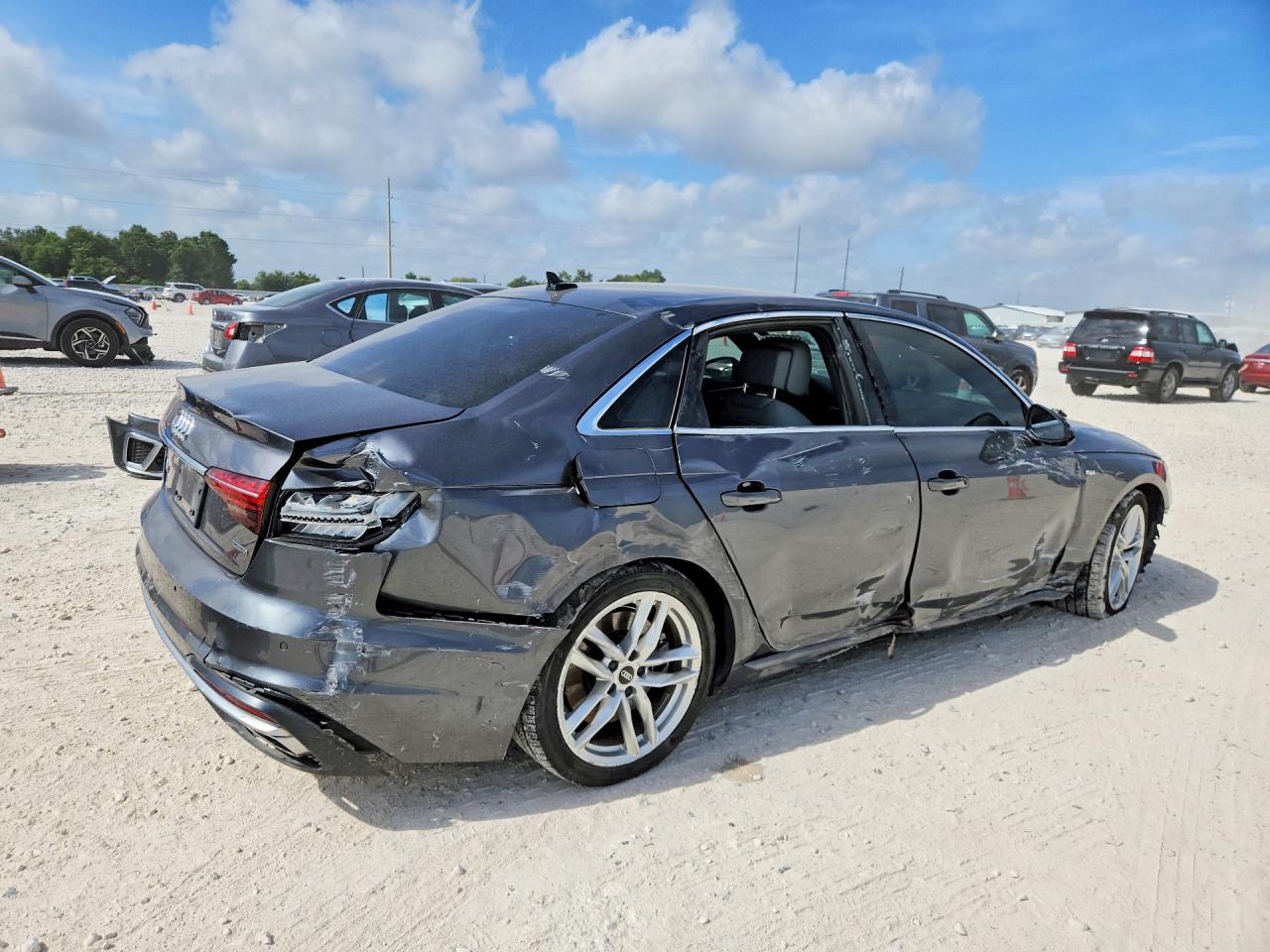 2022 AUDI A4