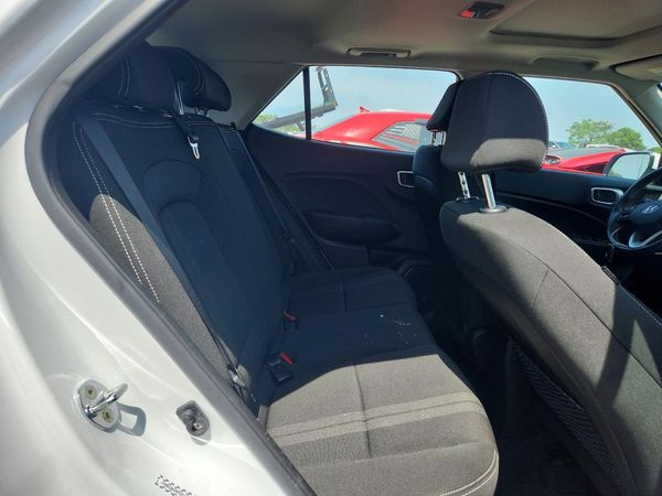 2023 HYUNDAI VENUE SEL, Limited