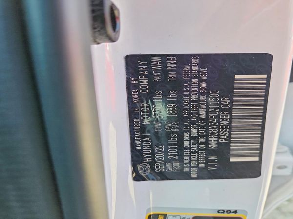 2023 HYUNDAI VENUE SEL, Limited