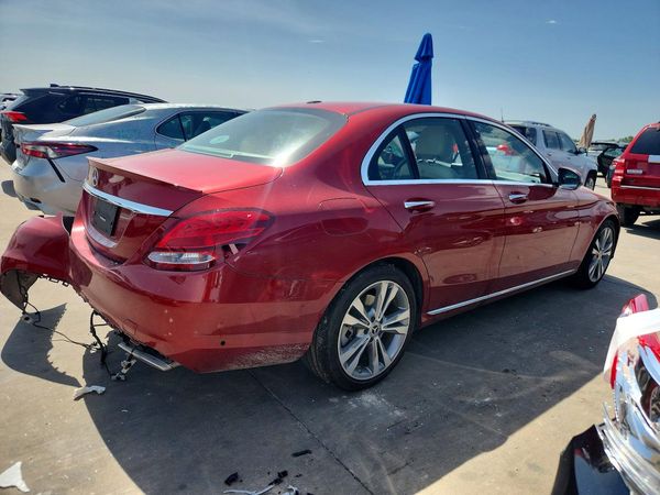 2017 MERCEDES-BENZ C C300
