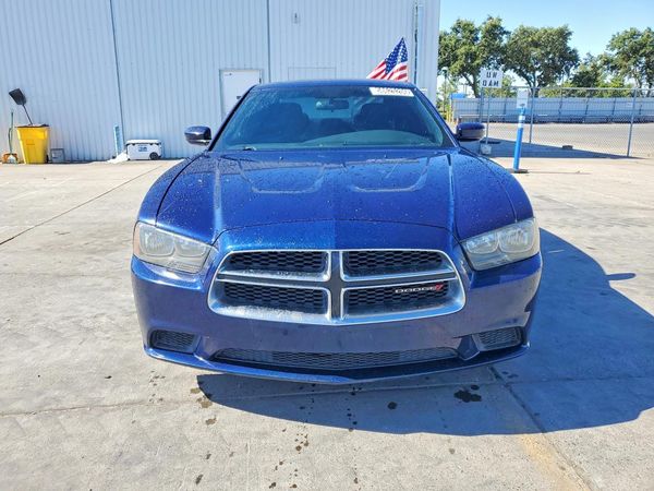 2014 DODGE CHARGER SE